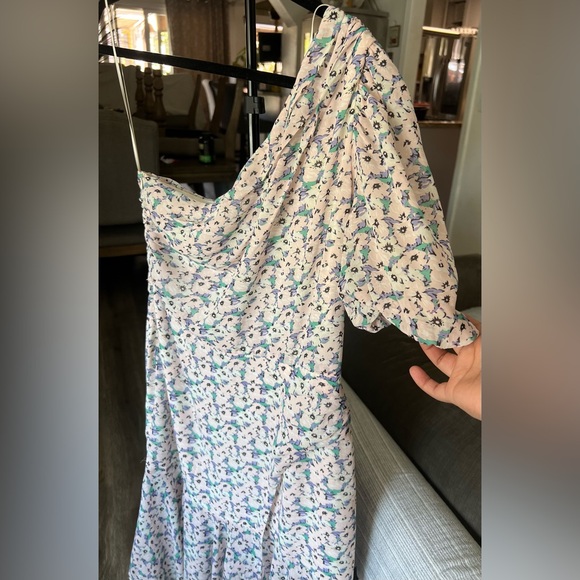 ASTR One shoulder dress - Picture 2 of 5